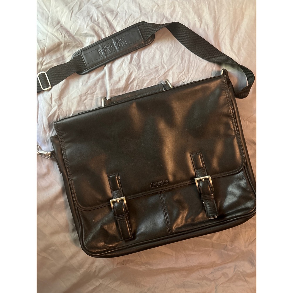 Kenneth Cole Reaction Show Business‎ 16" Black Leather Laptop Messenger Bag